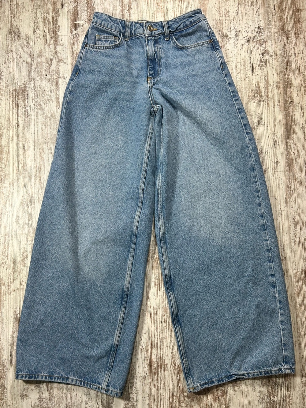 Women’s Zara Palazzo high rise wide leg cotton jeans Size 2 light/medium wash